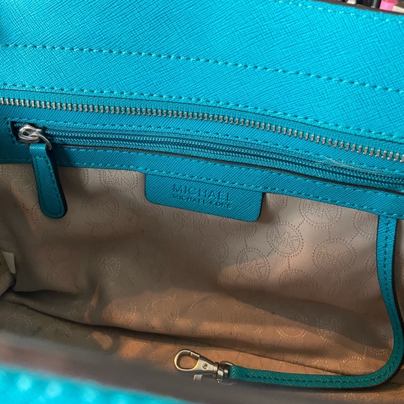 Michael Kors Crossbody Purse - Picture 12 of 15